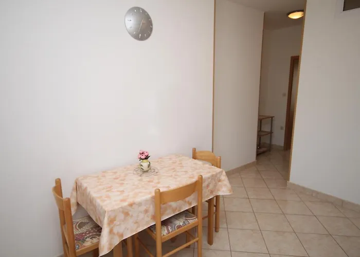 Apartament With Parking Space Pag - 6291
