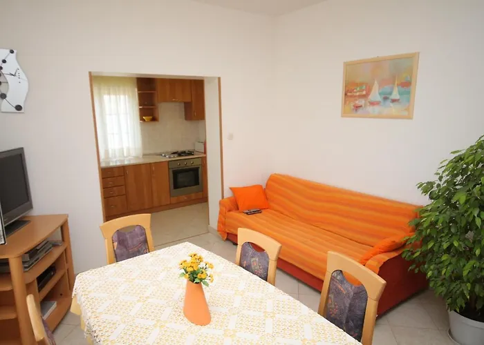 Apartament With Parking Space Pag - 6291 Pag Town